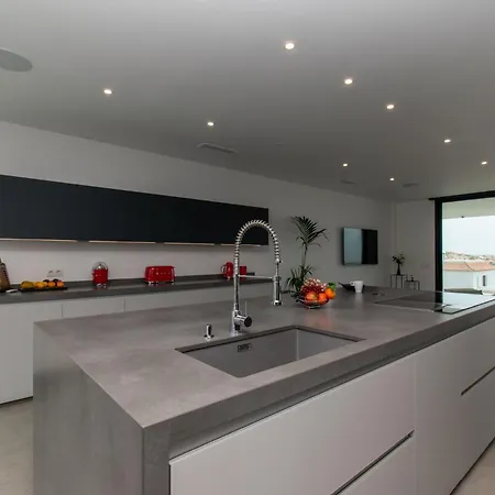 Luxury With Maid Service Private Gym Cinema Heated Pool Costa Adeje (Tenerife)